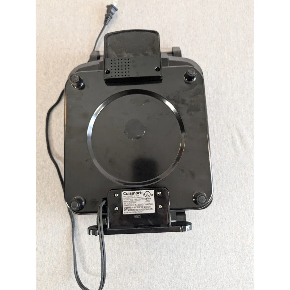 Cuisinart WAF-150 4-Slice Belgian Waffle Maker Non-Stick Indicator Light